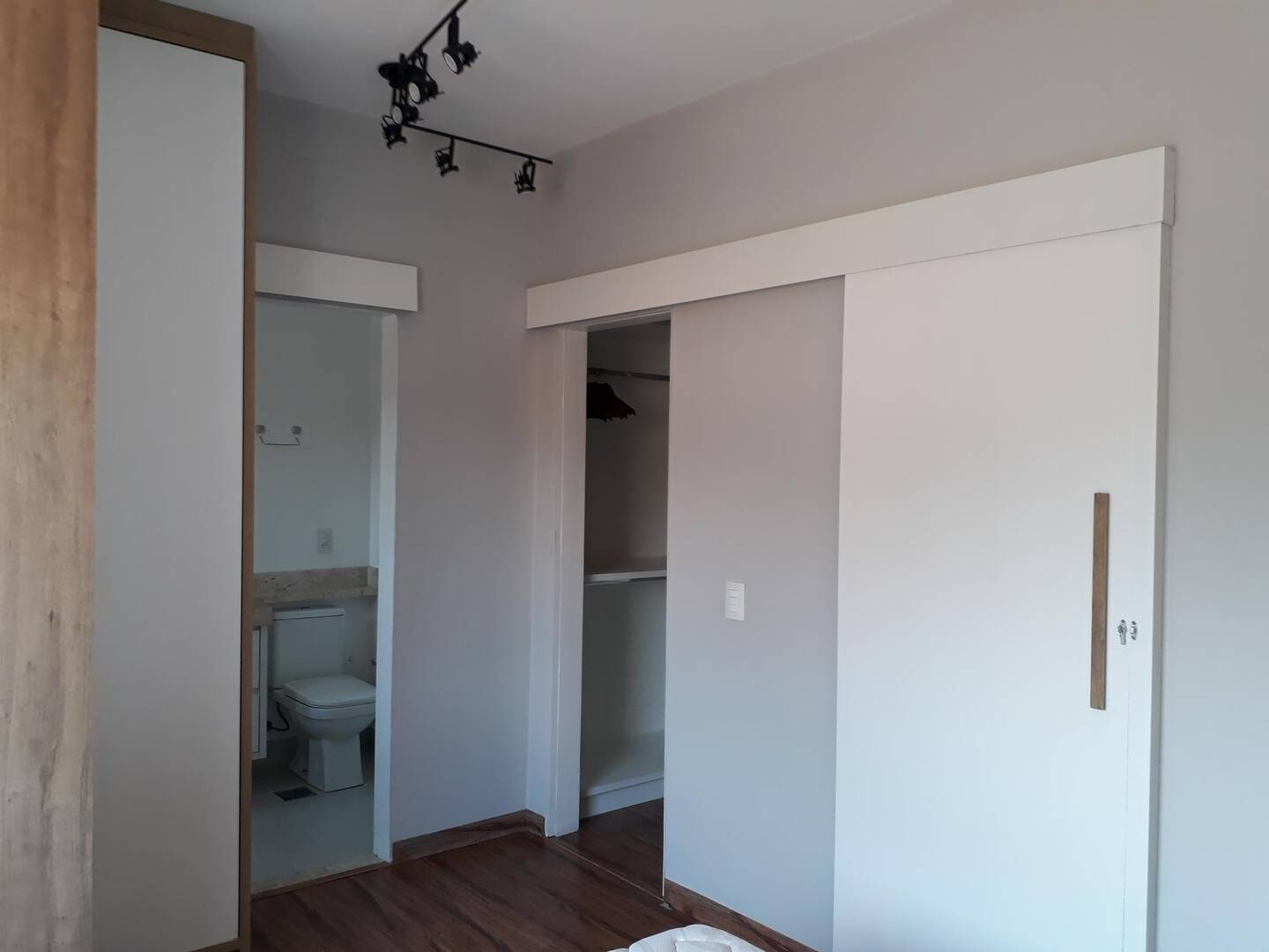 Casa de Condomínio para alugar com 3 quartos, 180m² - Foto 18