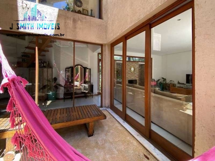 Casa de Condomínio à venda com 3 quartos, 310m² - Foto 13