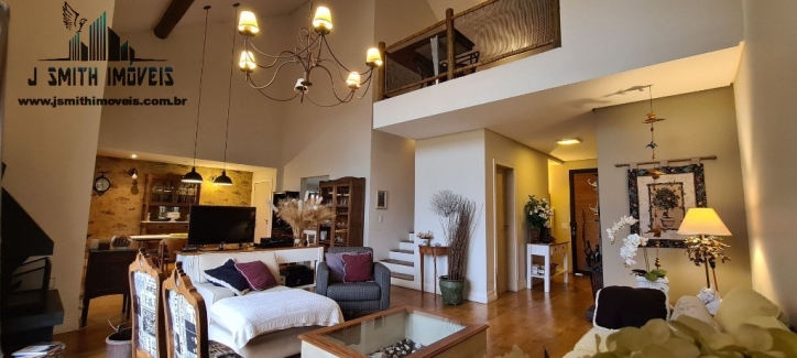 Casa à venda com 3 quartos, 557m² - Foto 2