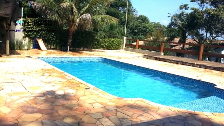 Casa de Condomínio à venda com 3 quartos, 200m² - Foto 2