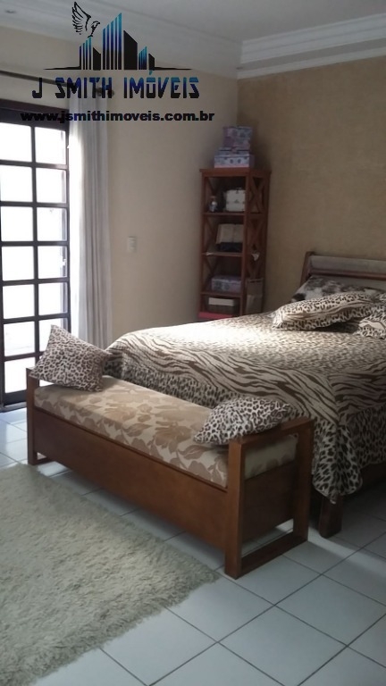 Casa de Condomínio à venda com 3 quartos, 200m² - Foto 14