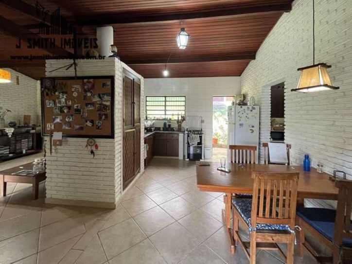 Casa à venda com 4 quartos, 209m² - Foto 7