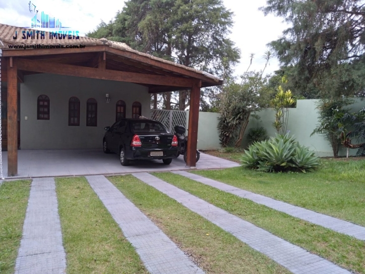 Casa de Condomínio à venda com 3 quartos, 226m² - Foto 1