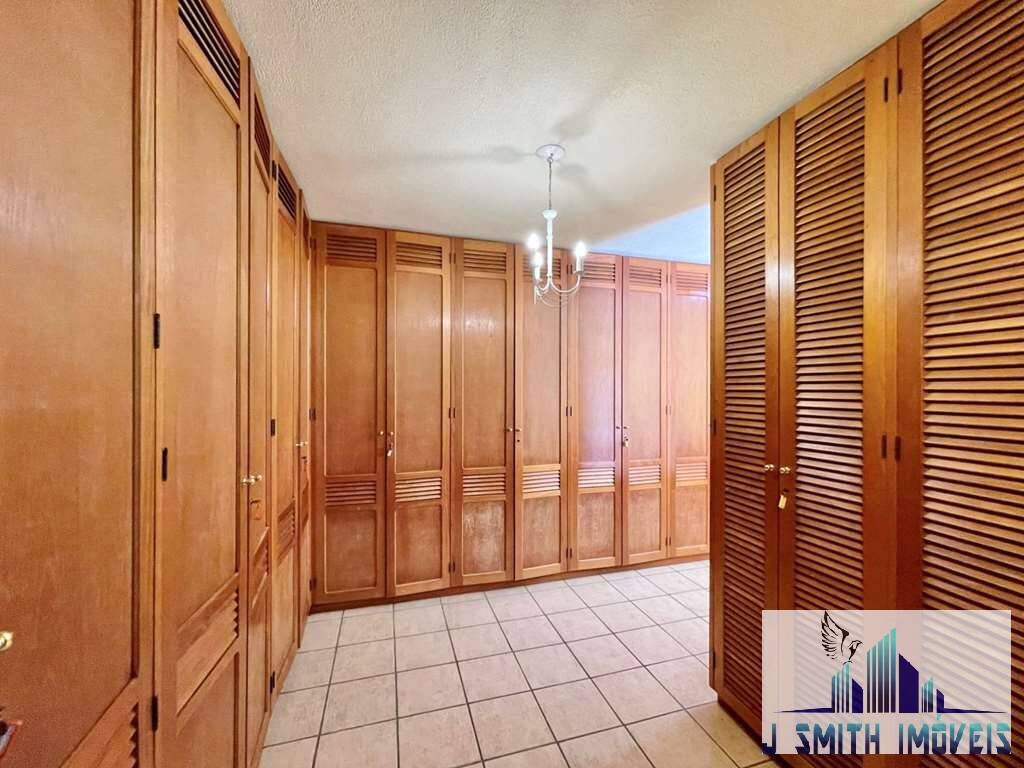 Casa à venda com 4 quartos, 586m² - Foto 32