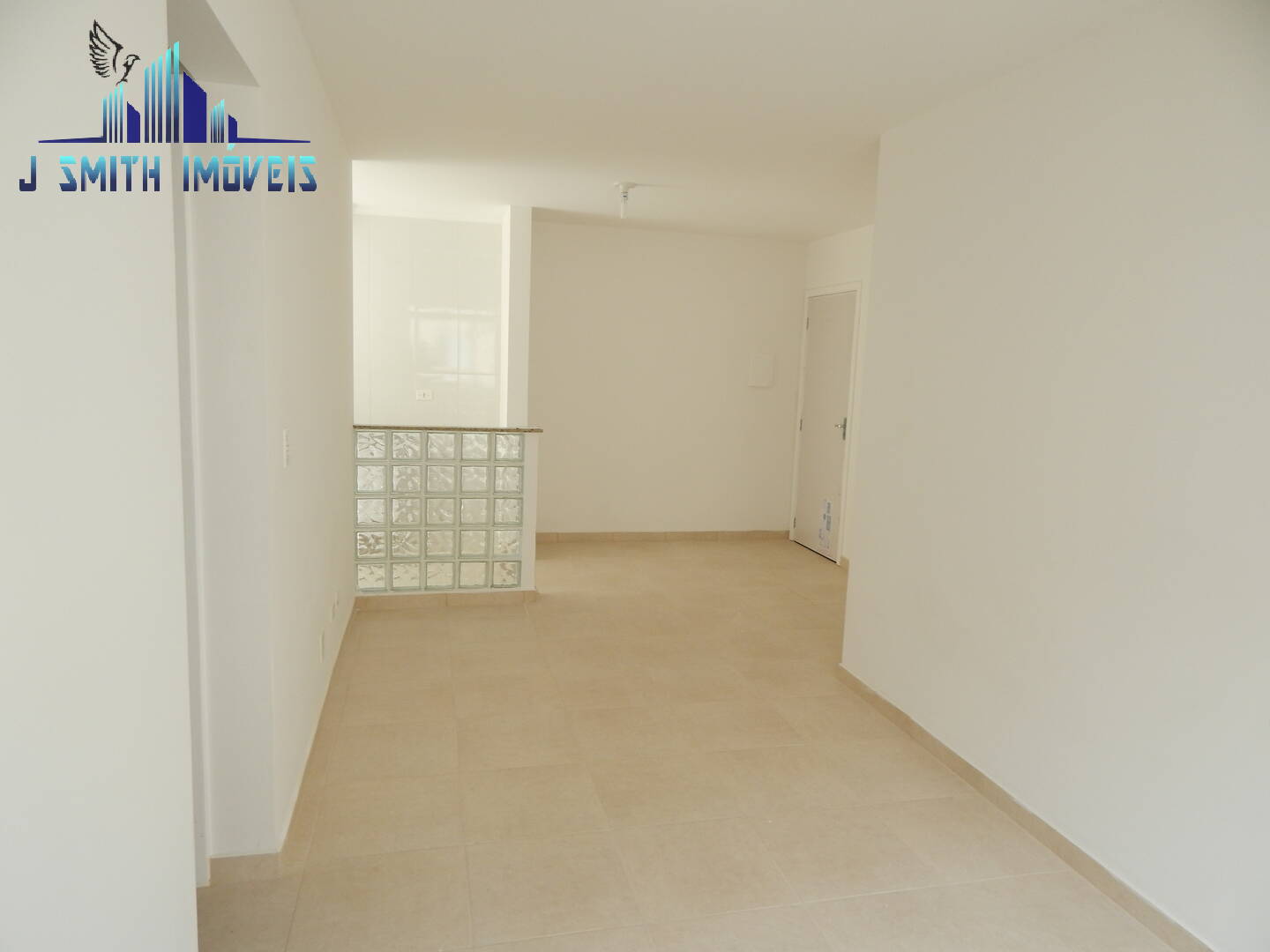 Apartamento à venda com 3 quartos, 61m² - Foto 2