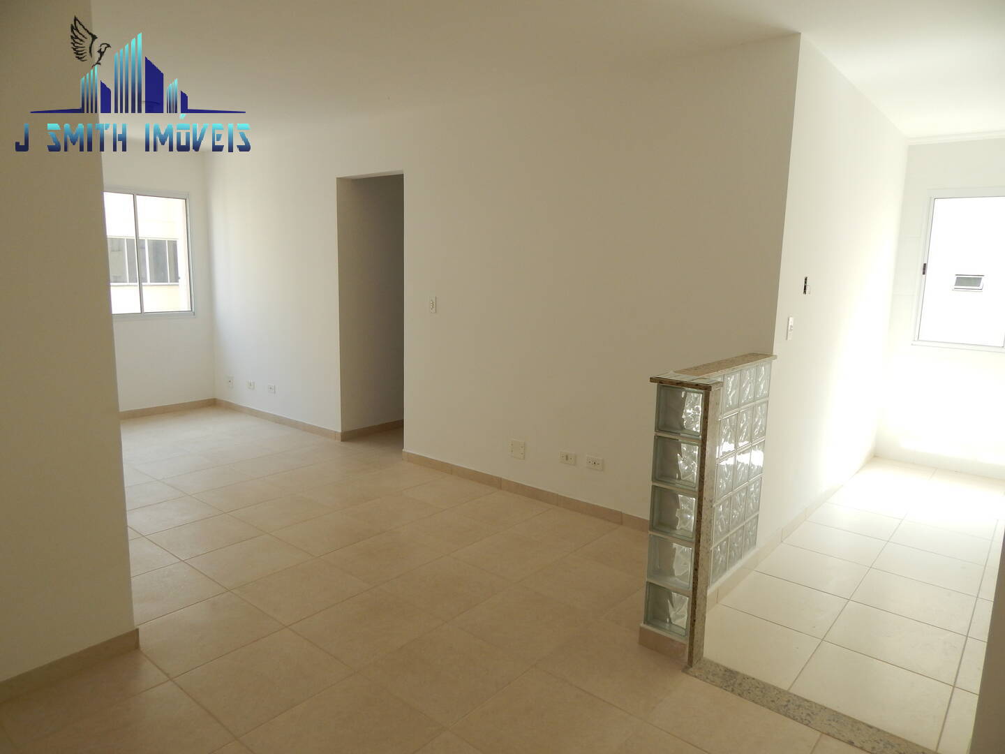 Apartamento à venda com 3 quartos, 61m² - Foto 1