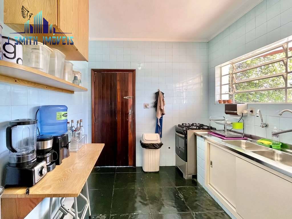 Casa à venda com 3 quartos, 184m² - Foto 13