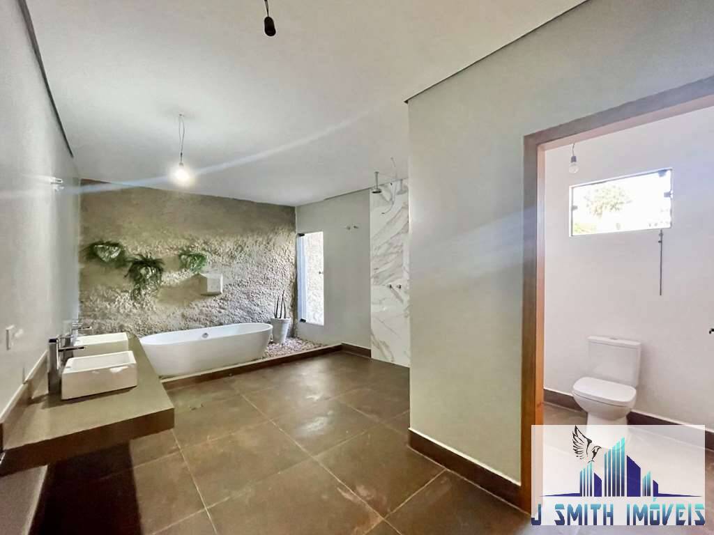 Casa de Condomínio à venda com 4 quartos, 400m² - Foto 30