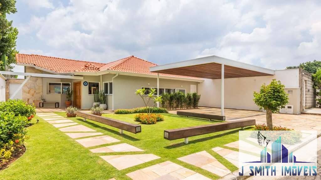 Casa à venda com 3 quartos, 370m² - Foto 1