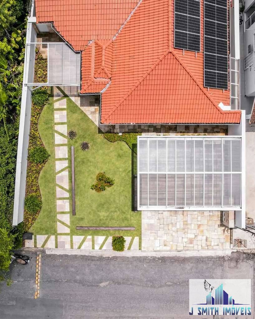 Casa à venda com 3 quartos, 370m² - Foto 8