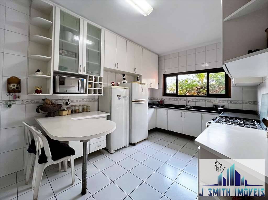 Casa à venda com 3 quartos, 360m² - Foto 20