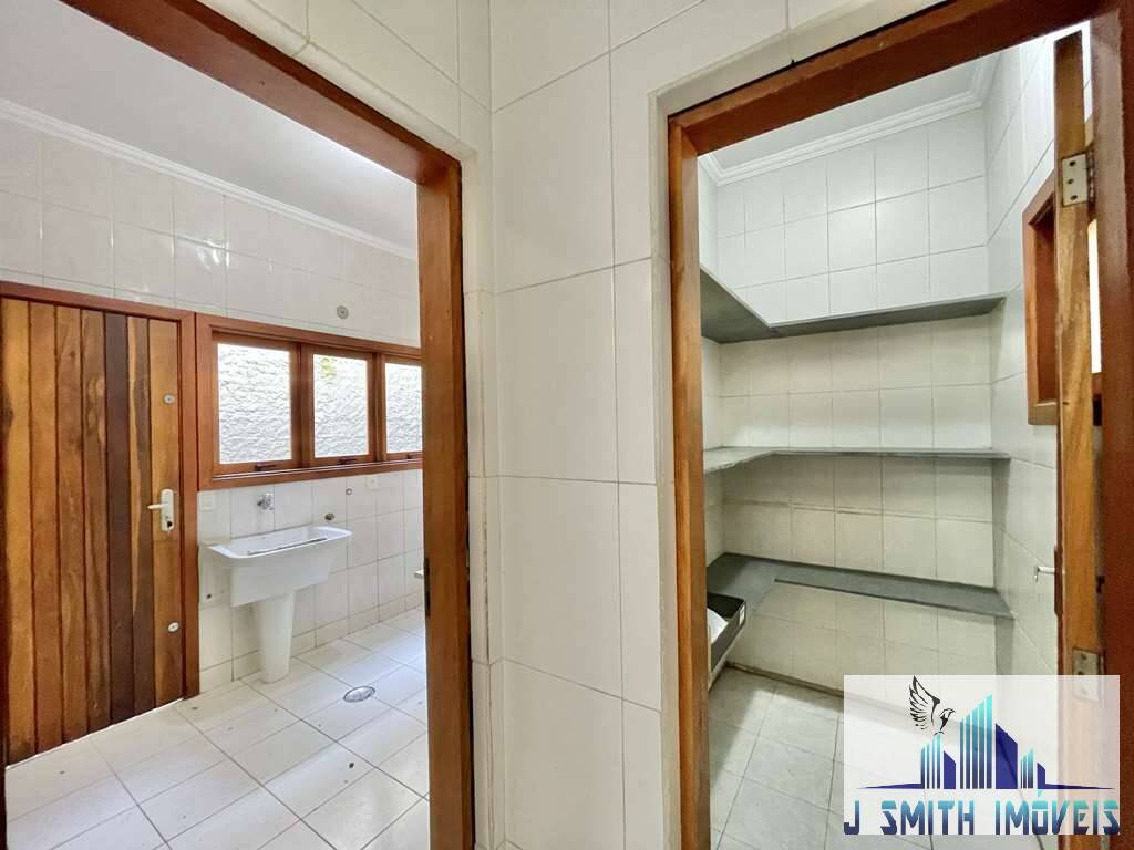 Casa à venda com 5 quartos, 311m² - Foto 10