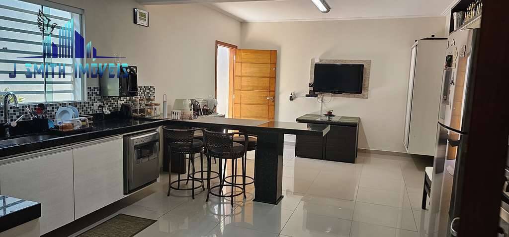 Casa à venda com 3 quartos, 358m² - Foto 5