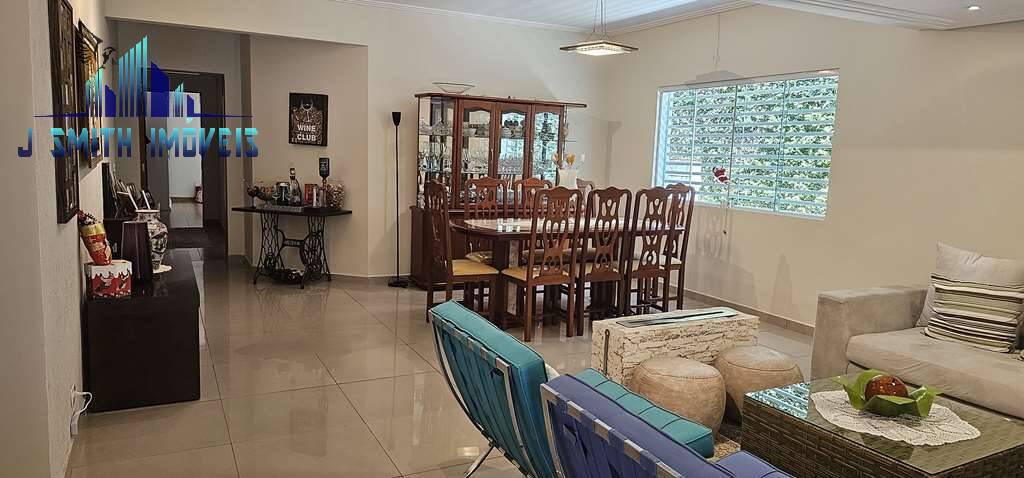 Casa à venda com 3 quartos, 358m² - Foto 11