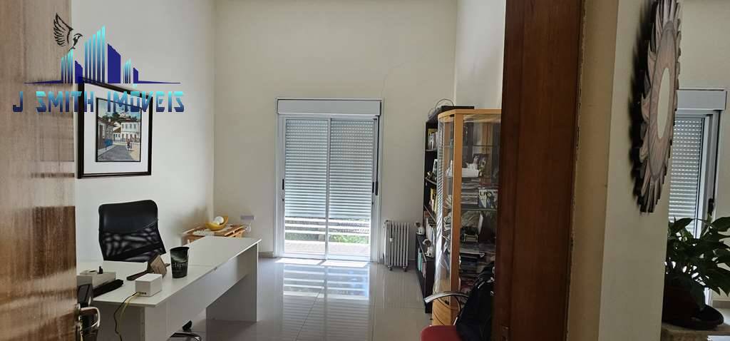 Casa à venda com 3 quartos, 358m² - Foto 14