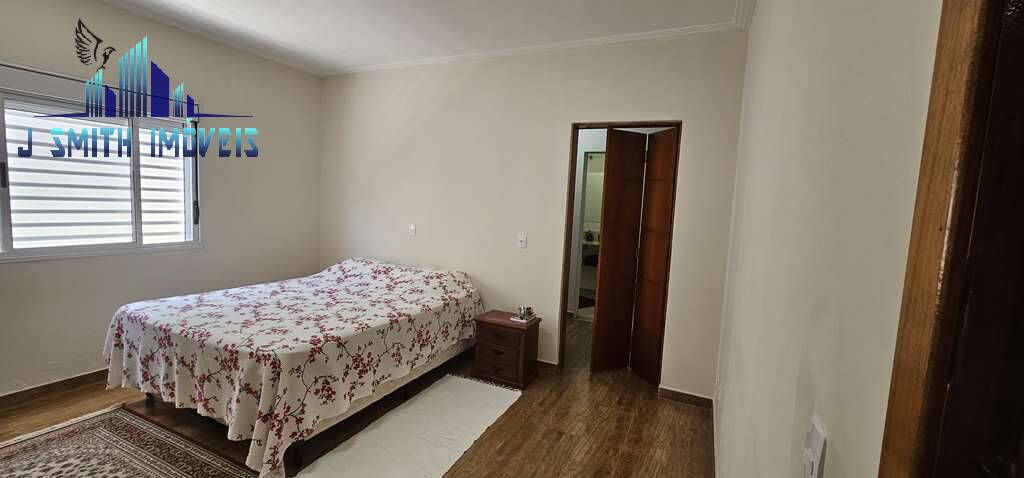 Casa à venda com 3 quartos, 358m² - Foto 22