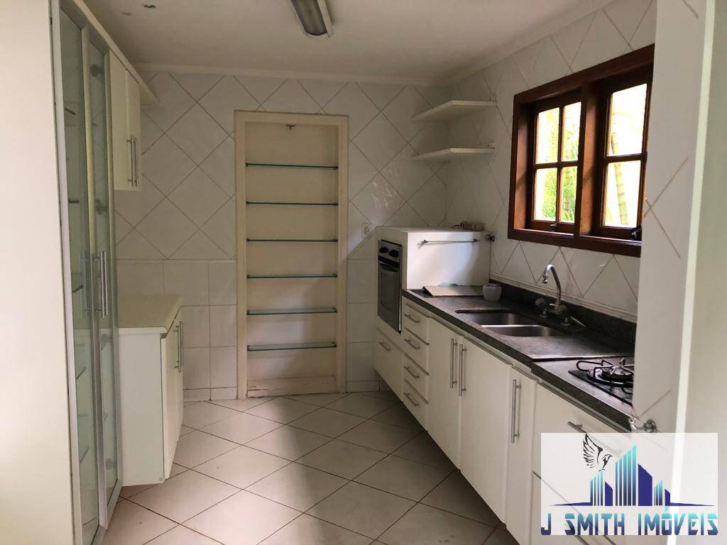 Casa à venda com 4 quartos, 250m² - Foto 16