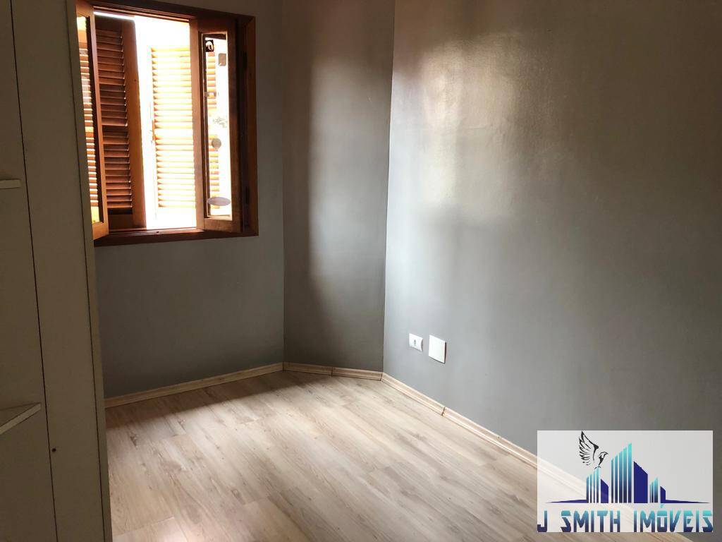 Casa à venda com 4 quartos, 250m² - Foto 30