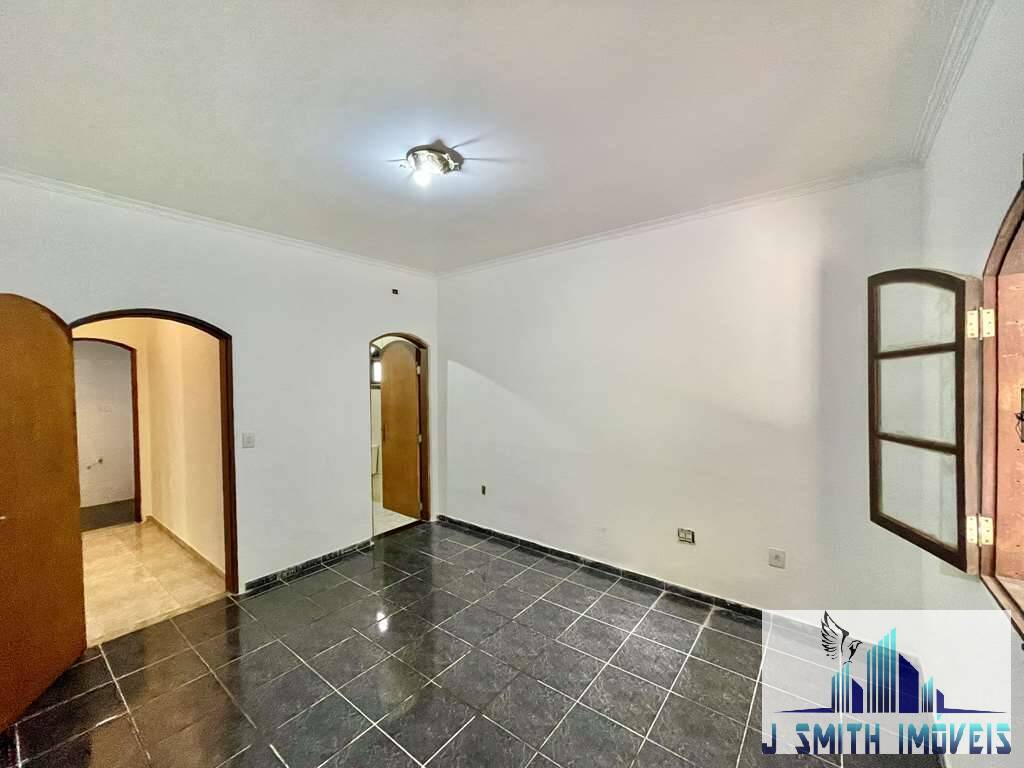 Casa à venda com 3 quartos, 230m² - Foto 14