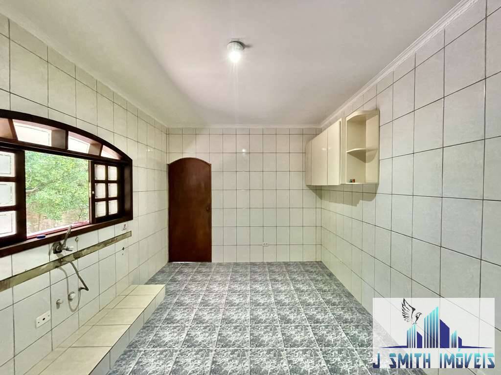 Casa à venda com 3 quartos, 230m² - Foto 16