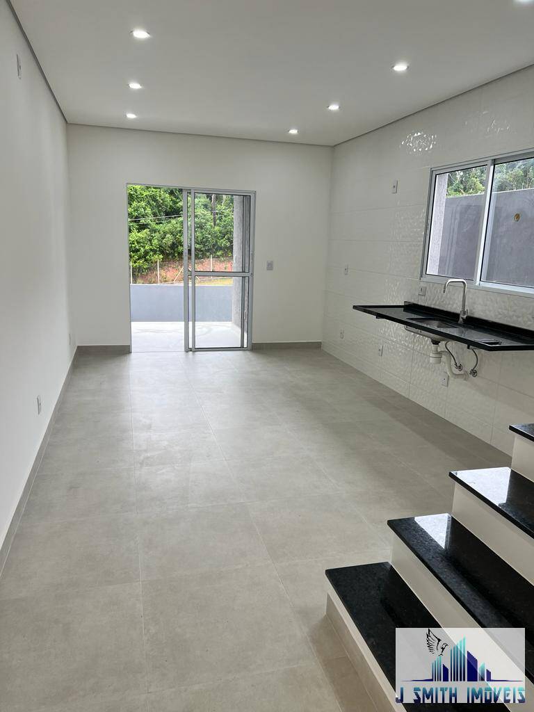 Casa à venda com 3 quartos, 96m² - Foto 4