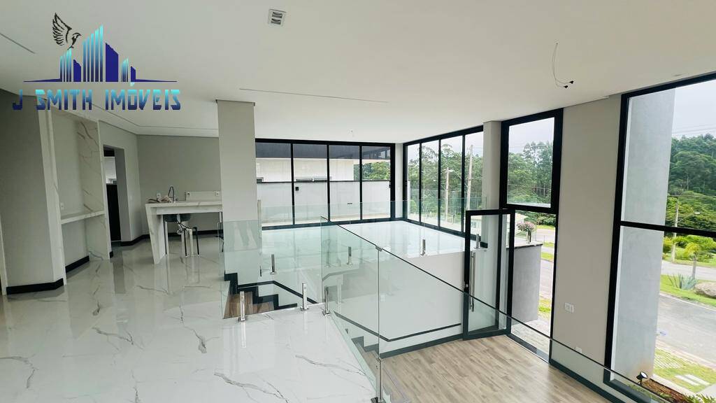 Casa à venda com 4 quartos, 272m² - Foto 3