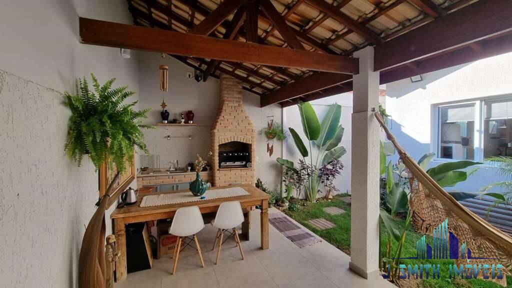 Casa à venda com 3 quartos, 183m² - Foto 14