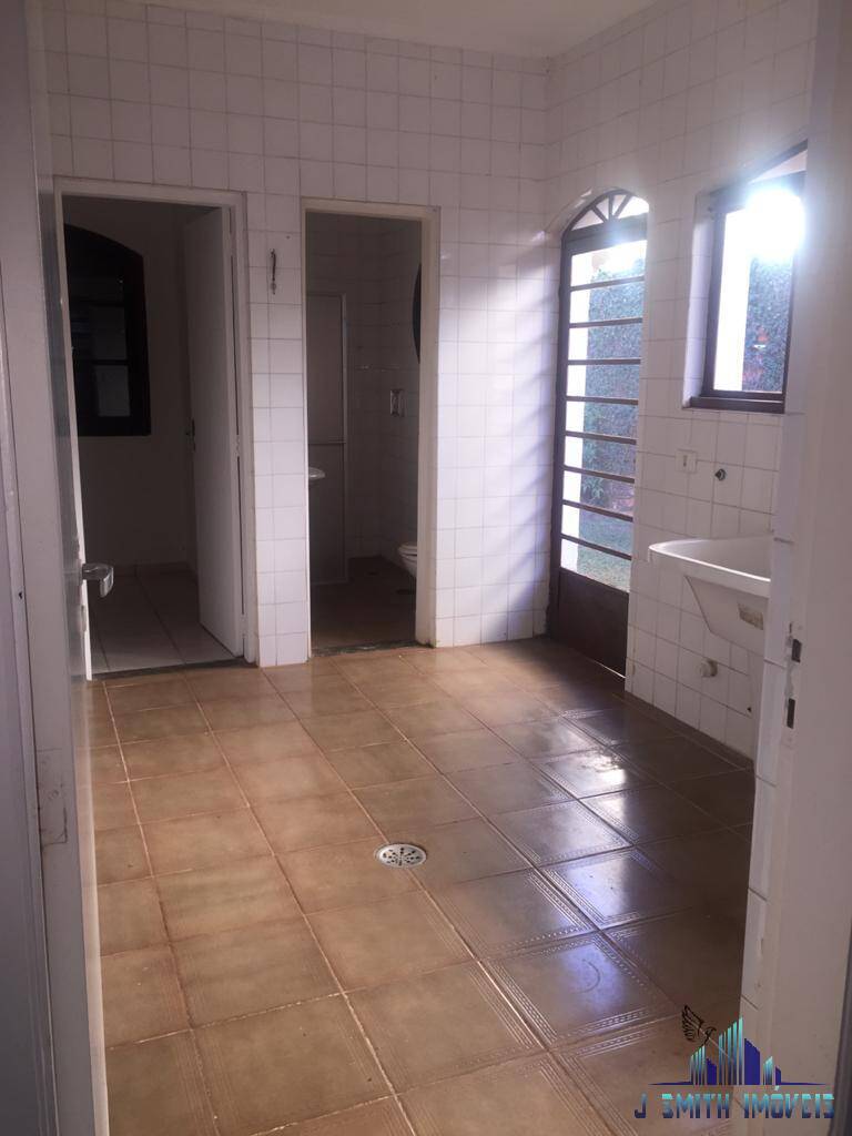 Casa de Condomínio para alugar com 3 quartos, 282m² - Foto 22