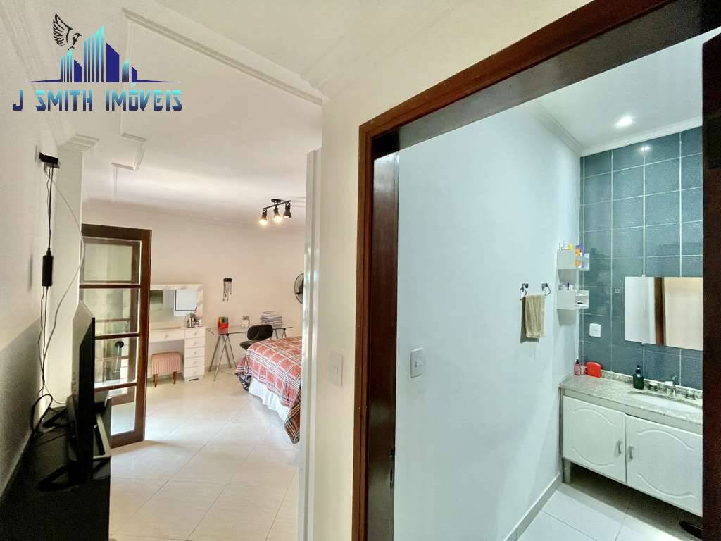 Casa à venda com 3 quartos, 280m² - Foto 15