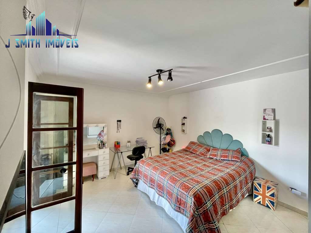 Casa à venda com 3 quartos, 280m² - Foto 16