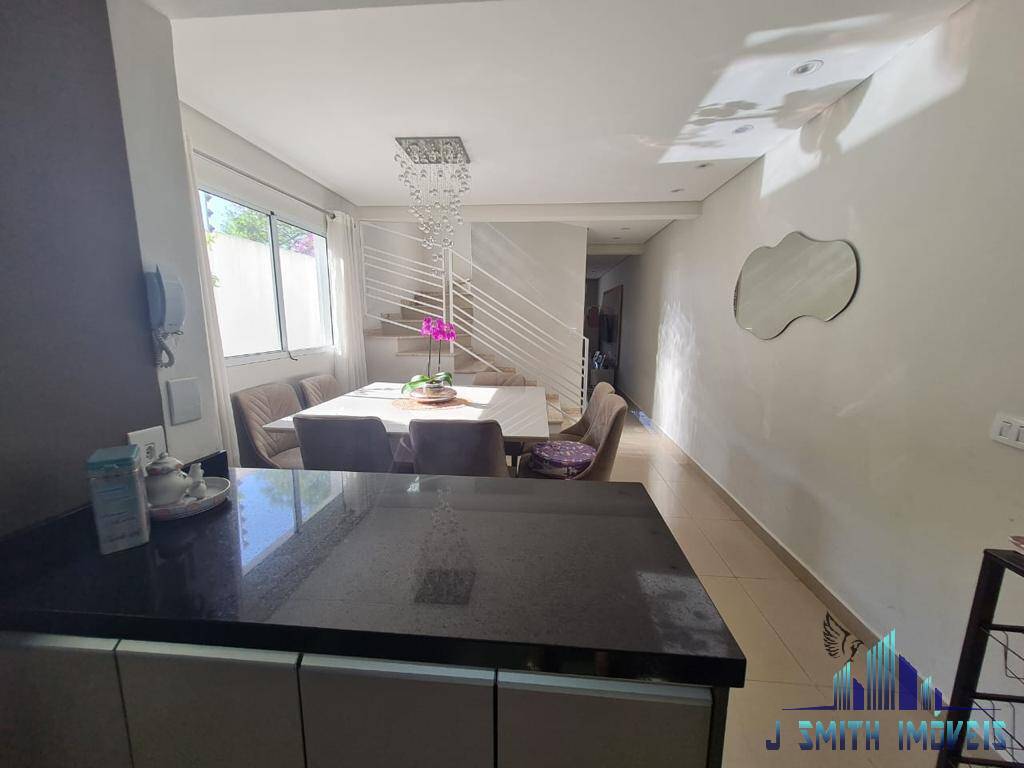 Casa à venda com 3 quartos, 97m² - Foto 11