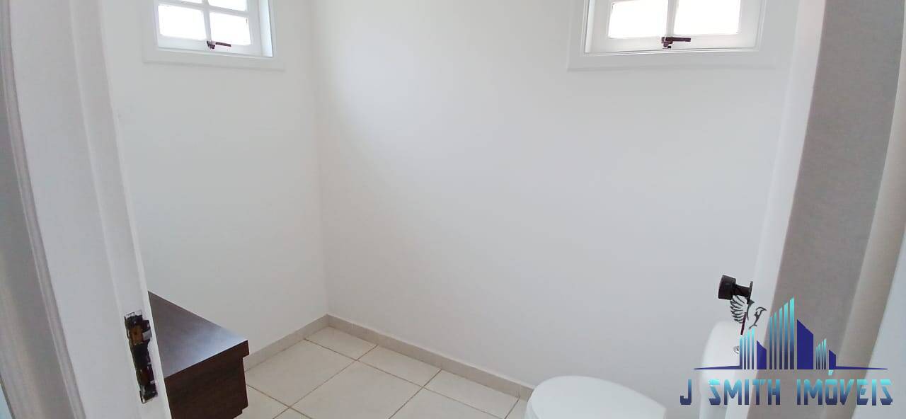 Casa para alugar com 3 quartos, 250m² - Foto 28