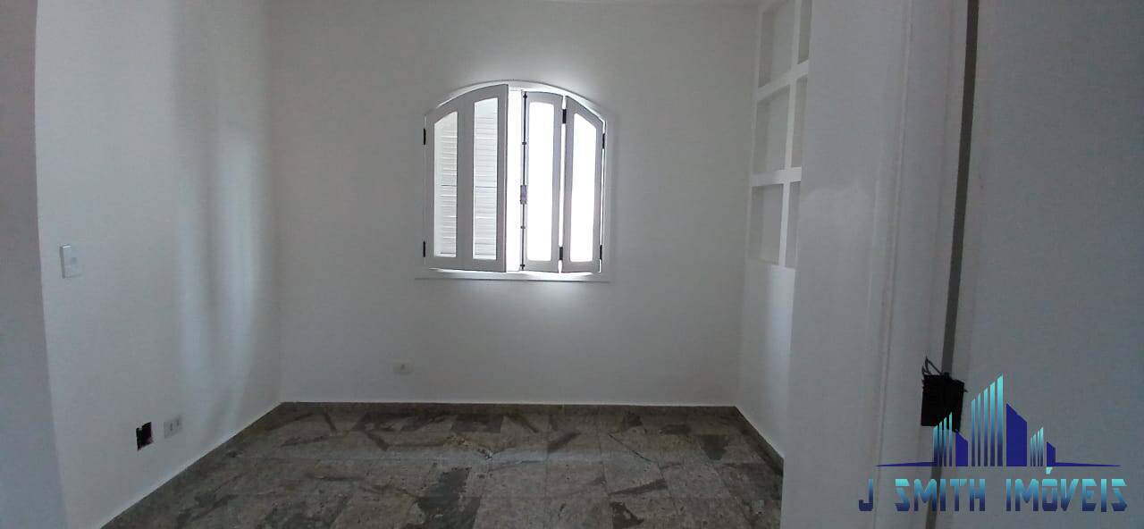 Casa para alugar com 3 quartos, 250m² - Foto 17