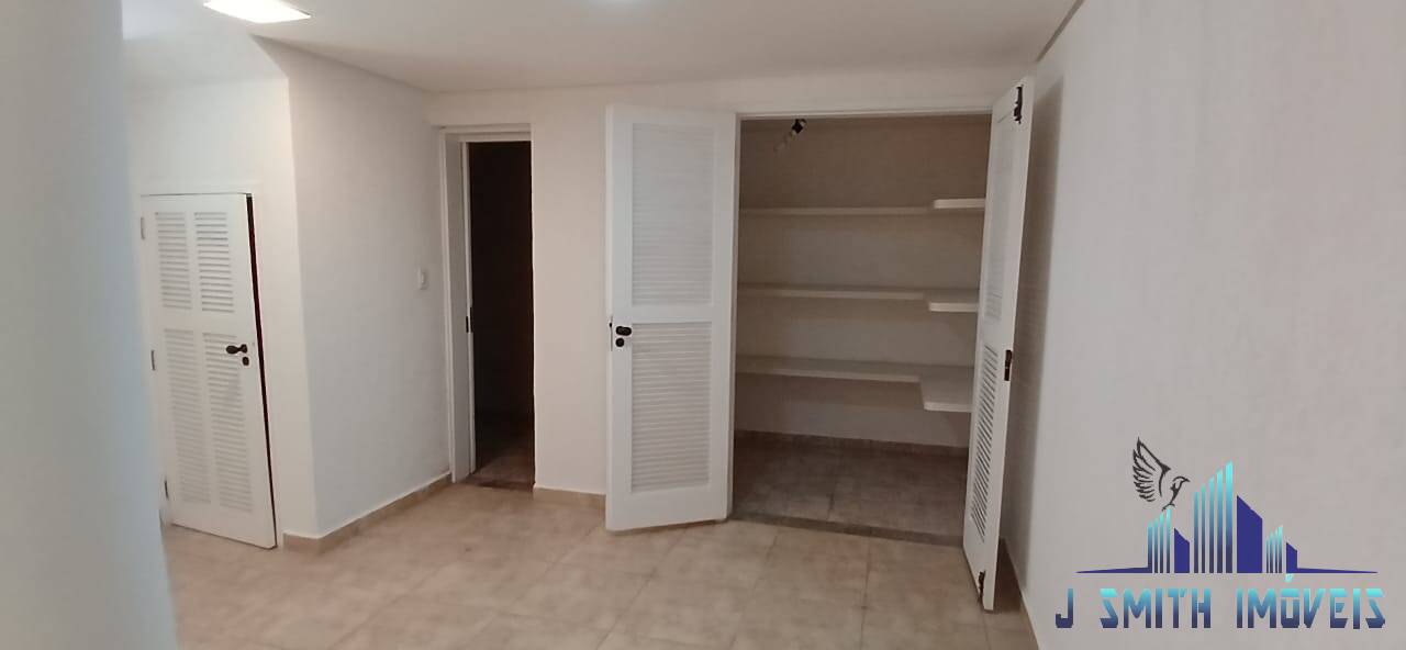 Casa para alugar com 3 quartos, 250m² - Foto 32