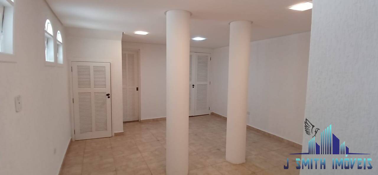 Casa para alugar com 3 quartos, 250m² - Foto 33