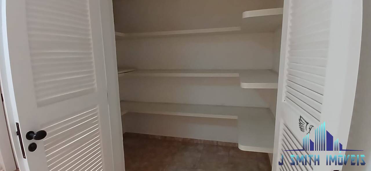 Casa para alugar com 3 quartos, 250m² - Foto 34