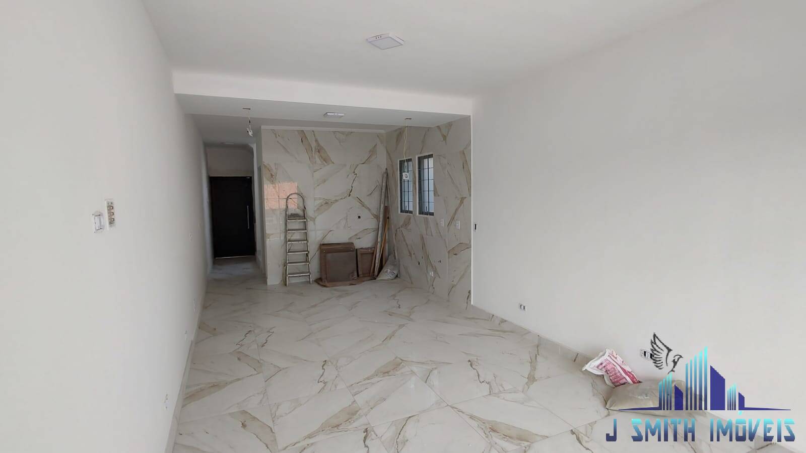 Casa à venda e aluguel com 3 quartos, 203m² - Foto 2