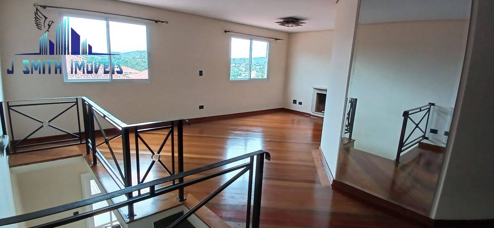 Casa para alugar com 3 quartos, 300m² - Foto 2