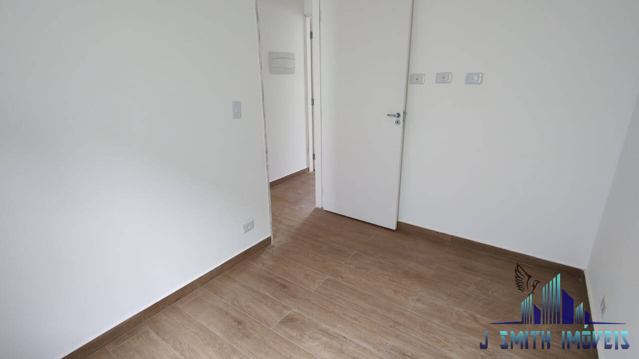 Casa à venda com 2 quartos, 75m² - Foto 9