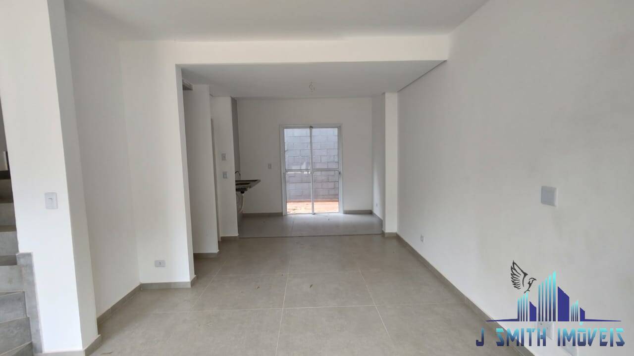 Casa à venda com 2 quartos, 75m² - Foto 17