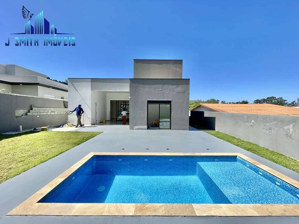 Casa à venda com 3 quartos, 230m² - Foto 3