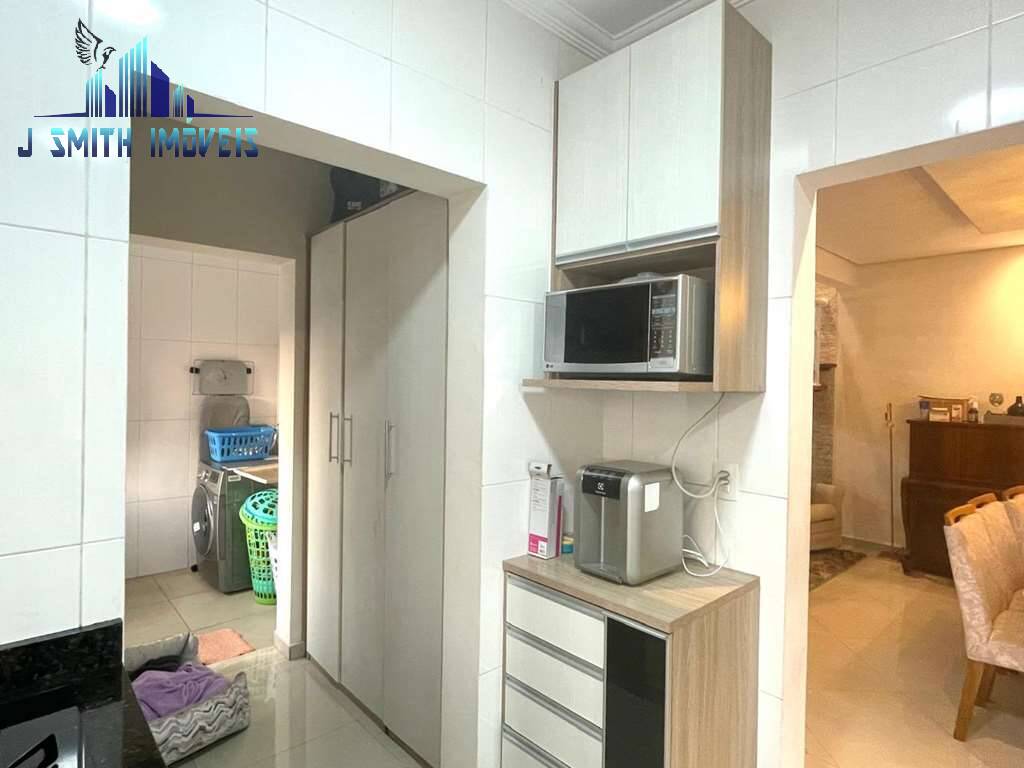 Casa à venda com 3 quartos, 335m² - Foto 22