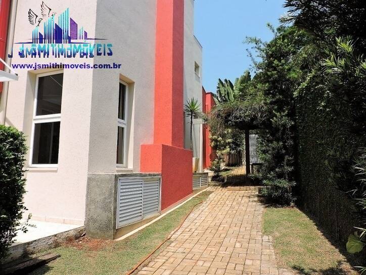 Casa de Condomínio à venda com 4 quartos, 428m² - Foto 24