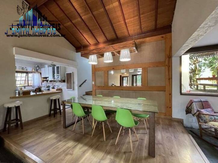 Casa de Condomínio à venda com 4 quartos, 220m² - Foto 11