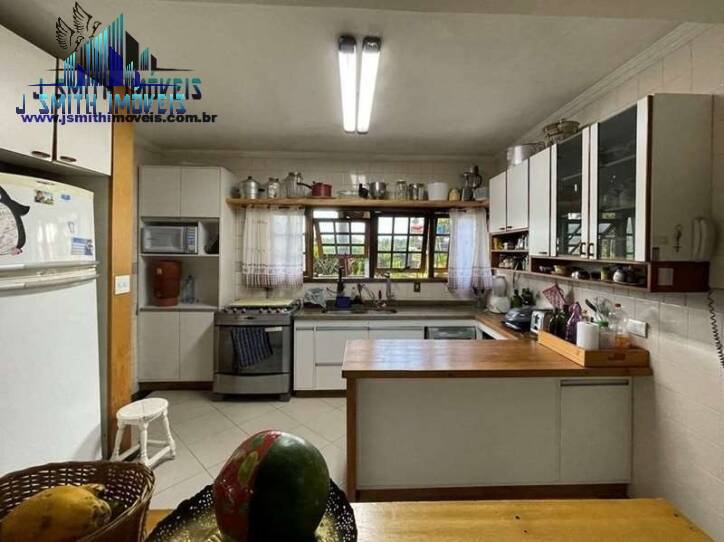 Casa de Condomínio à venda com 4 quartos, 220m² - Foto 20