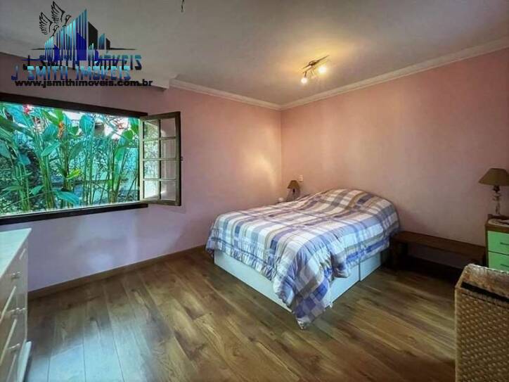 Casa de Condomínio à venda com 4 quartos, 220m² - Foto 30