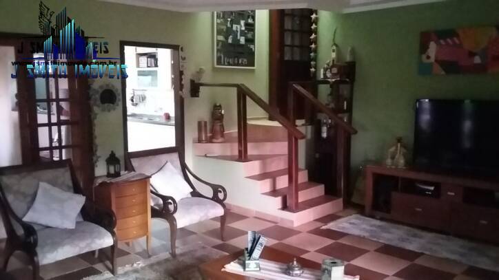 Casa de Condomínio à venda com 3 quartos, 200m² - Foto 5