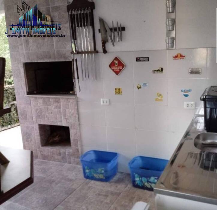 Casa de Condomínio à venda com 3 quartos, 197m² - Foto 4