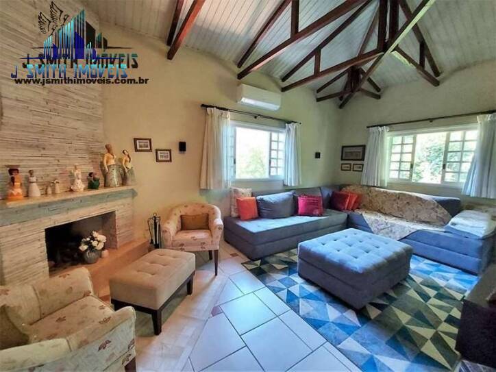 Casa de Condomínio à venda com 5 quartos, 350m² - Foto 4