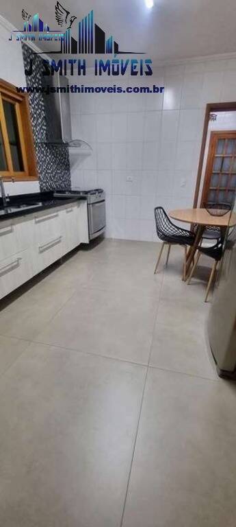 Casa à venda com 3 quartos, 185m² - Foto 33